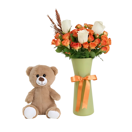 Yeşil Vazoda Renkli Güller & Ayıcık - Rosentra | Premium Flowers