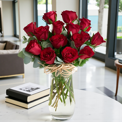 Vazoda 15'li Kırmızı Gül