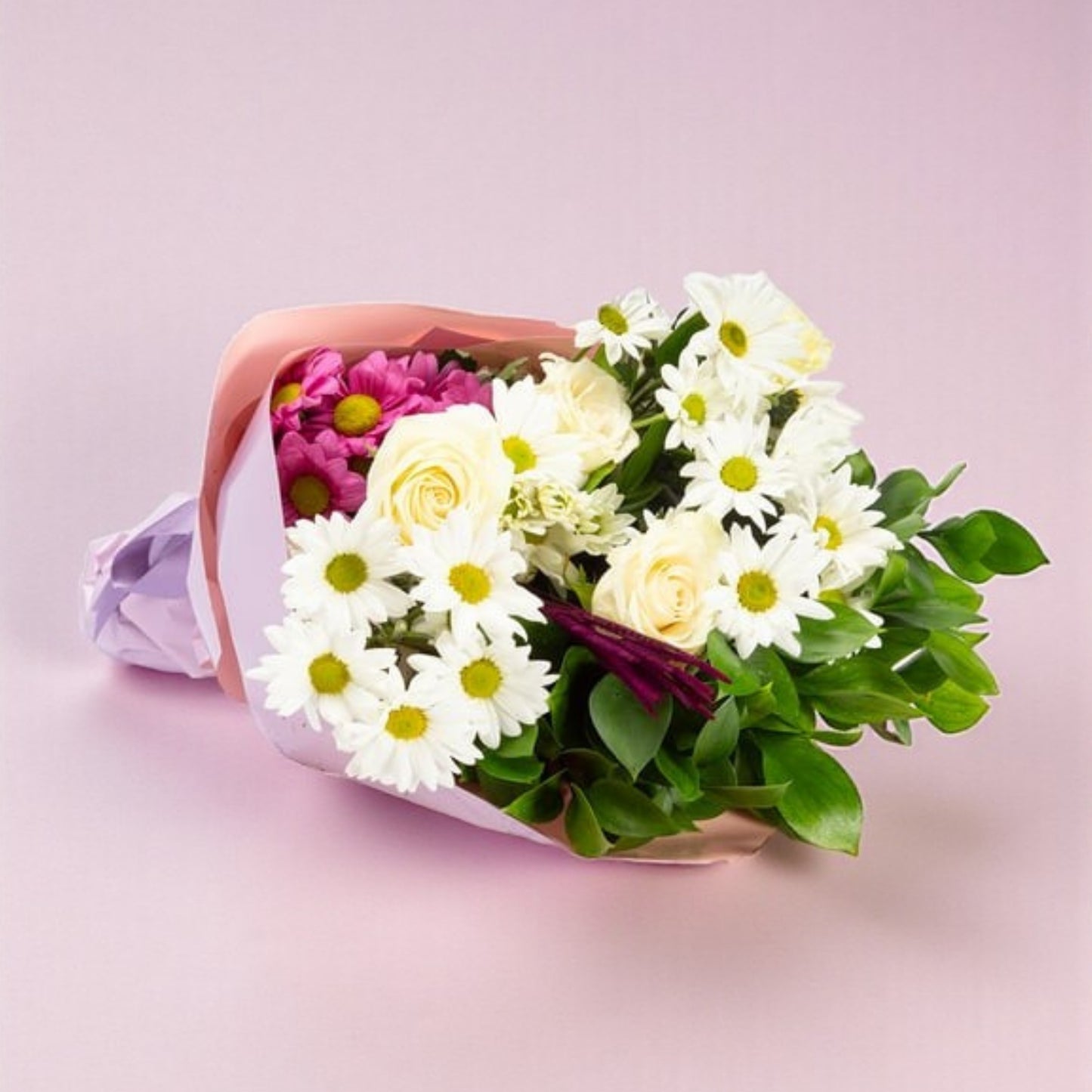 Ivory Leaves – Lila Bukette Beyaz Gül ve Ruskos