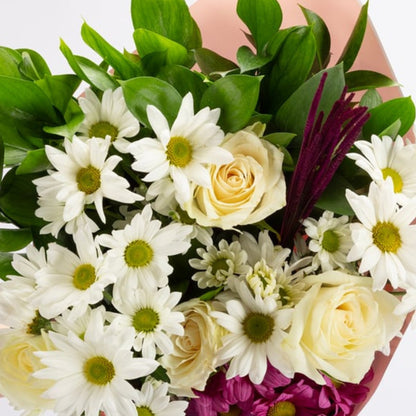 Ivory Leaves – Lila Bukette Beyaz Gül ve Ruskos