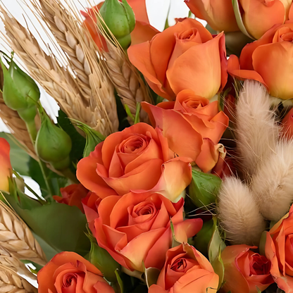 Amber Bloom – Yeşil Vazoda Çardak Güller