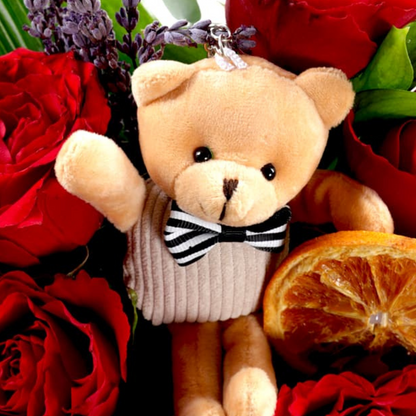 Crimson Heart – Cam Vazoda Kırmızı Güller