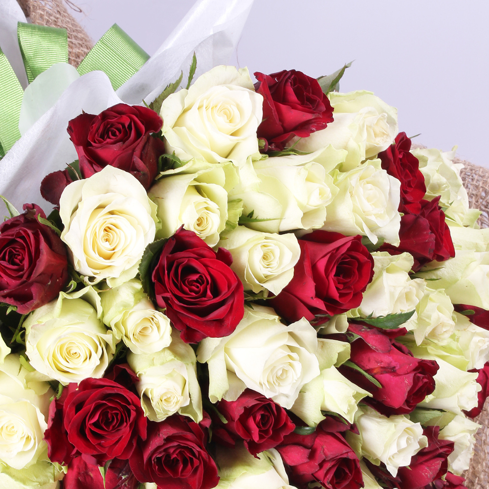 Premium Beyaz ve Kırmızı 60 Adet Gül Buketi - Rosentra | Premium Flowers