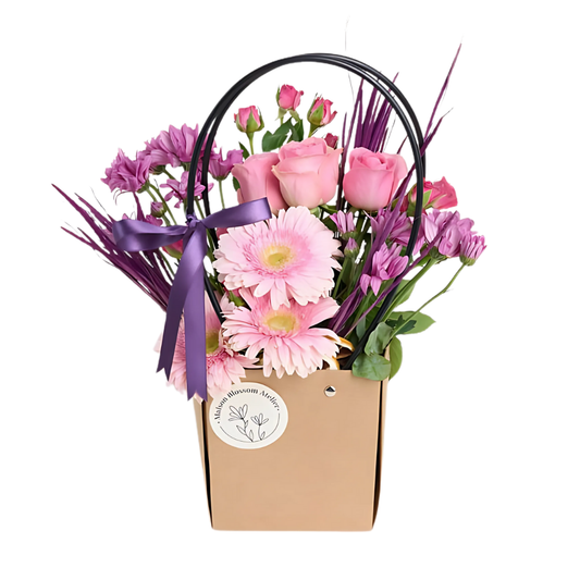 Pink Mood – Kraft Çantada Pembe Gül ve Gerbera