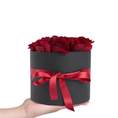 Red Love – Siyah Silindir Kutuda Kırmızı Gül