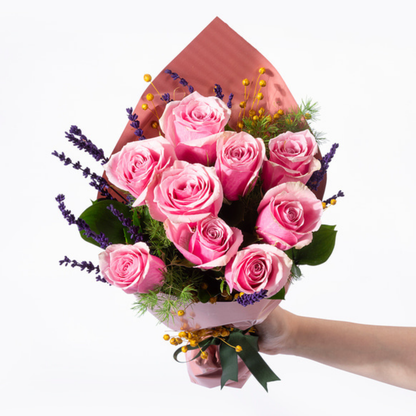 Gentle Touch – Somon Bukette 9 Pembe Gül ve Luna