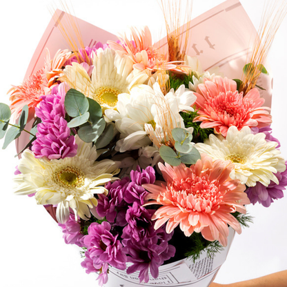 Daily Joy – Gazete Bukette Gerbera ve Papatya