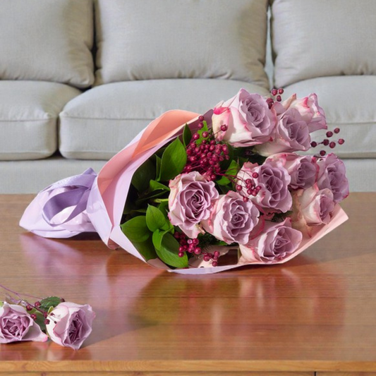 Lilac Dream – Lila Pembe Bukette 10 Lila Gül