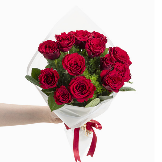 Classic Love – Beyaz Bukette 13 Kırmızı Gül