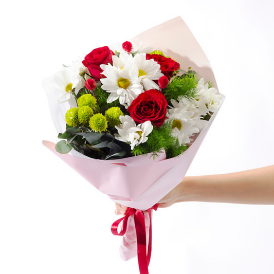 Warm Contrast – Krem Bukette Kırmızı Gül ve Papatya