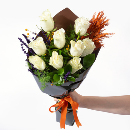 Pure Nature – Yeşil Kahve Bukette Beyaz Gül ve Lavanta