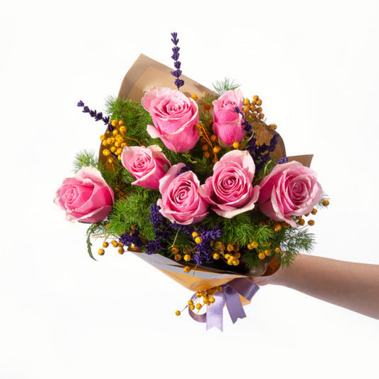 Sunny Blush – Sarı Bukette Pembe Gül ve Lavanta