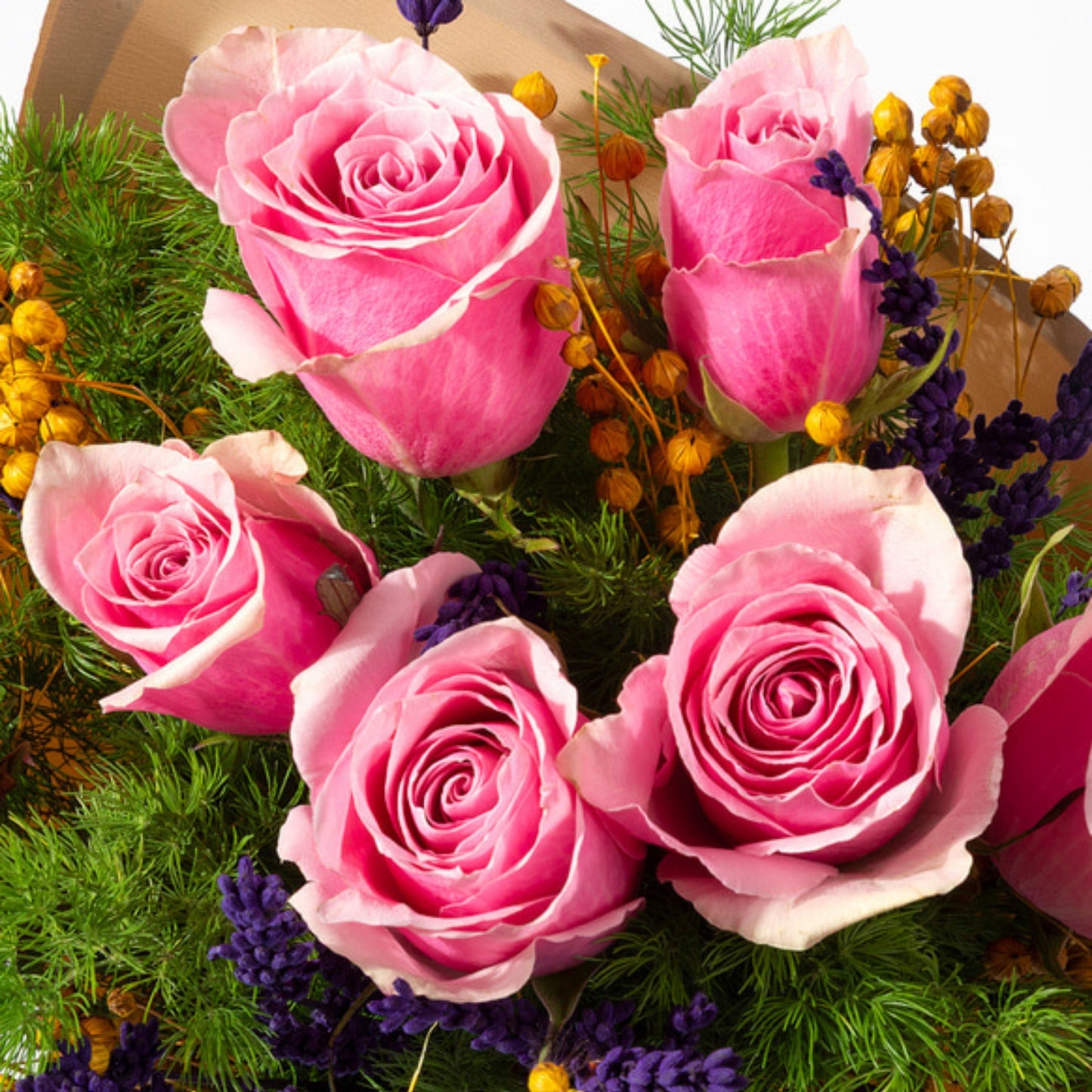 Sunny Blush – Sarı Bukette Pembe Gül ve Lavanta
